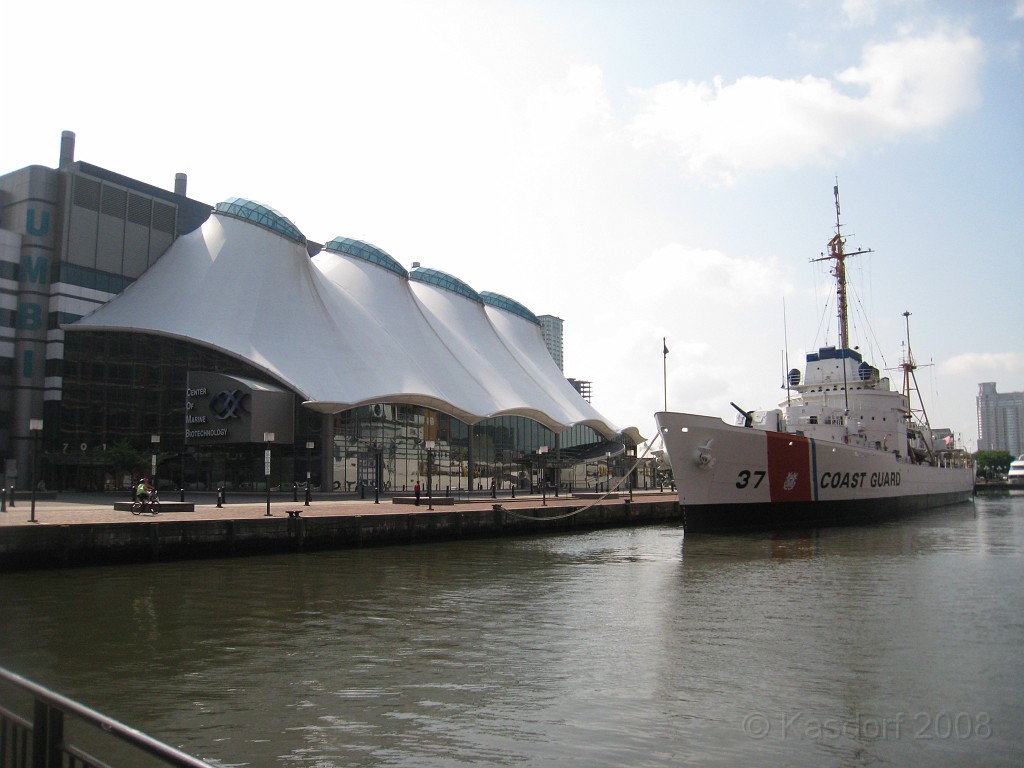 Baltimore MD 2009 0010.jpg - A 4th of July trip to Washington DC in 2009 included a stop in Baltimore MD to see the National Aquarium. Our first stop is the inner harbour for a bite of lunch.